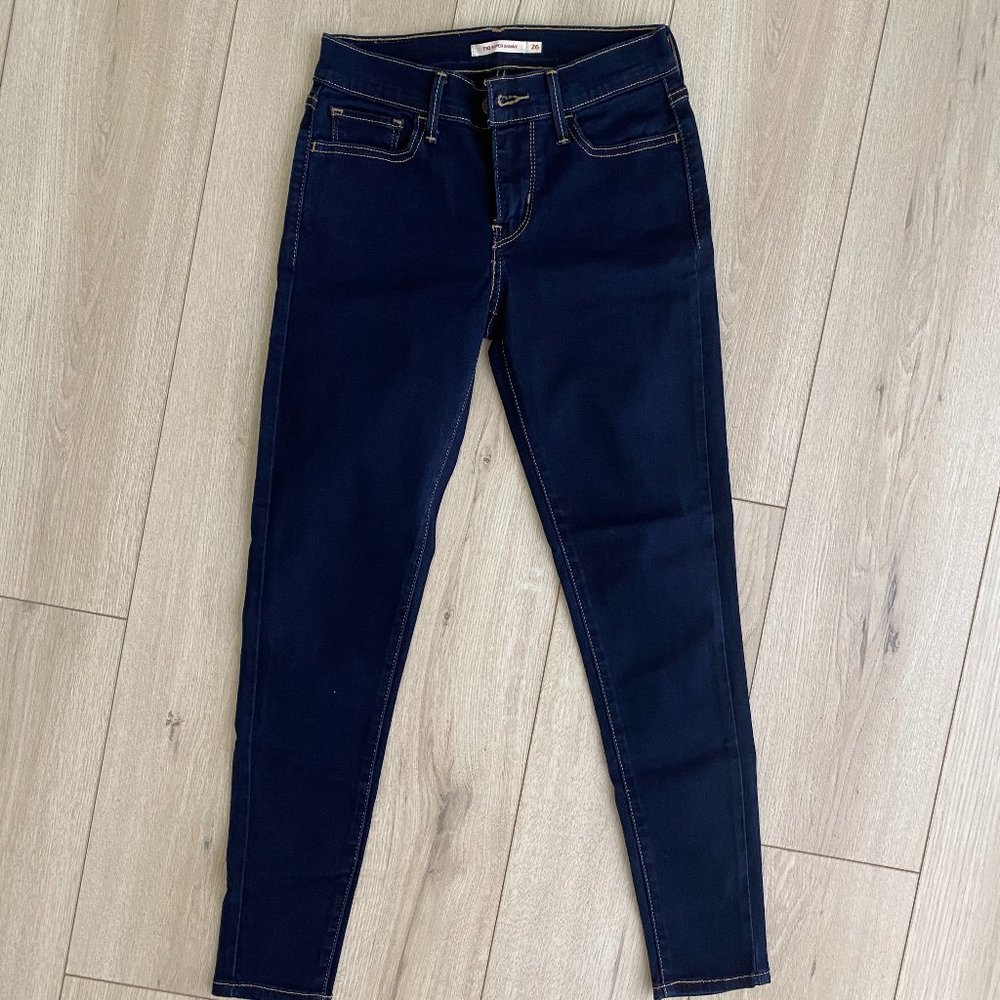 Levi's Dark Blue Jeans 710 Super Skinny Low Rise Size 26